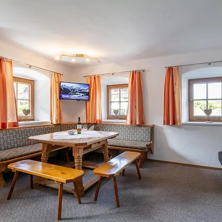 Seppen Top 1 Apartmán *